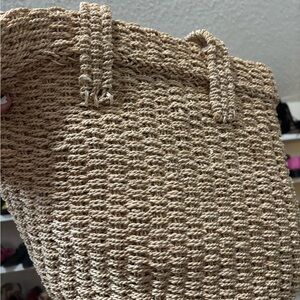Vtg Tan Woven Tote Basket Bag